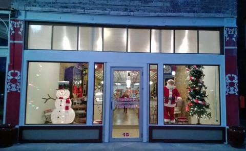 You'll Love A Visit To This Amazing Indiana Store Where Candy Canes Are Made