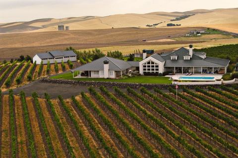 This Perfect Washington Vineyard Has Amazing Wine And Even Lets You Spend The Night