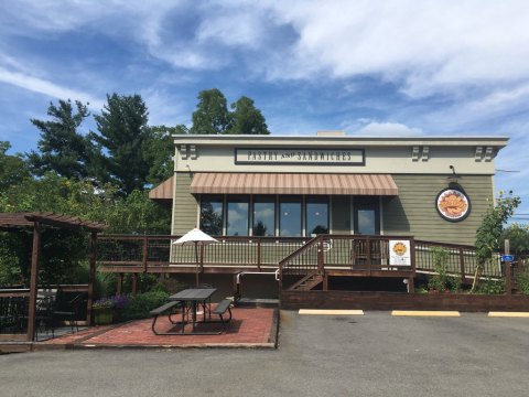 The Pennsylvania Bakery In The Middle Of Nowhere That’s One Of The Best On Earth