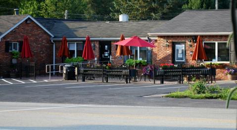 The Pittsburgh Bakery In The Middle Of Nowhere That’s One Of The Best On Earth