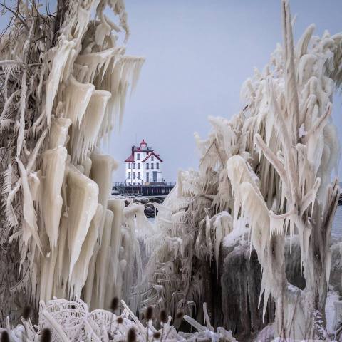 11 Places Around Cleveland That Transform Into Mesmerizing Ice Gardens In The Wintertime