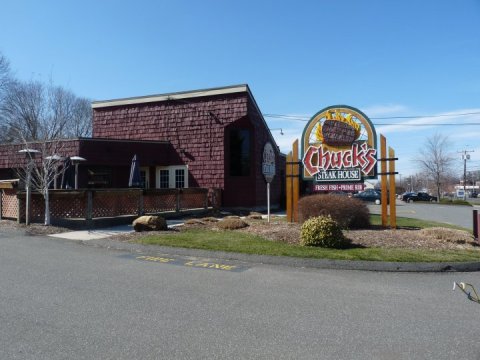 This Rustic Steakhouse In Connecticut Is A Carnivore’s Dream Come True