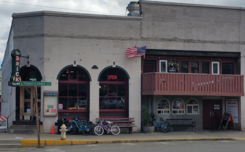 The Oldest Bar In Washington Has A Fascinating History