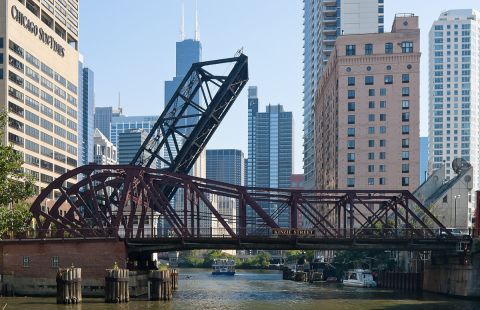 The 10 Weirdest And Strangest Things That Have Ever Happened In Chicago