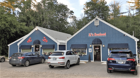 This No Frills Fish Market On The New Hampshire Coast Belongs On Your Bucket List