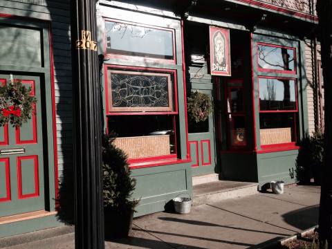 This Classic Fish And Chips Joint Is So Perfectly Boston