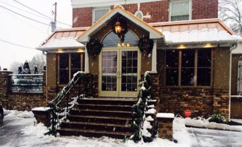 Devour Delicious Seafood At The Paddock On Market, An Unassuming Restaurant In Pennsylvania