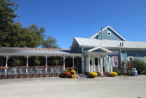 This Incredible Missouri Restaurant Has An Entire Room Dedicated Just To Dessert