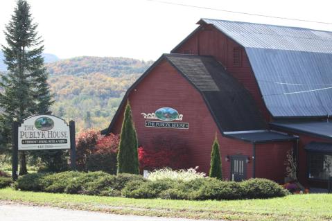 This Rustic Steakhouse In Vermont Is A Carnivore’s Dream Come True