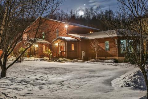 This Delicious Restaurant In West Virginia On A Rural Country Road Is A Hidden Culinary Gem