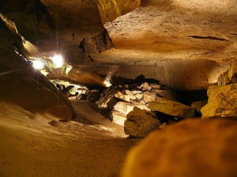 These Caverns Near Cleveland Are A Subterranean Wonderland