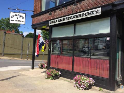 The New York Steakhouse In The Middle Of Nowhere, Clark’s Steakhouse Is One Of The Best On Earth