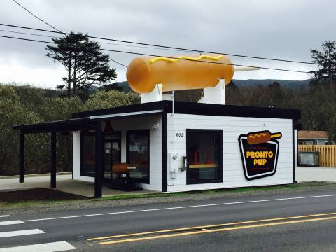 This Iconic Roadside Restaurant In Oregon Is Home To The World's Largest Corndog