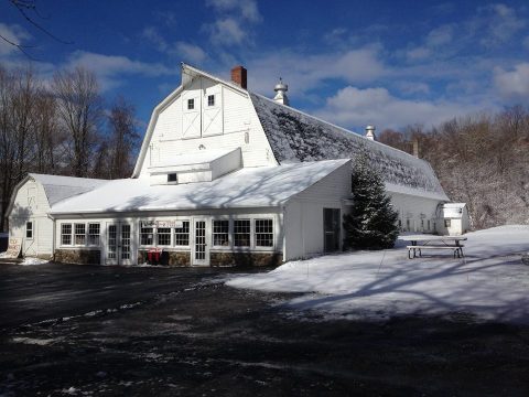 Everyone In Connecticut Should Visit This Amazing Antique Barn At Least Once