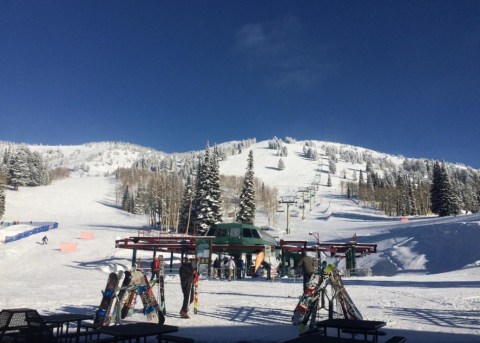 This Magnificent Wyoming Ski Resort Is One Of The Most Underrated In The Country