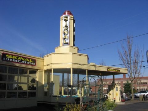 A Trip To This Oregon Pizzeria Will Make You Nostalgic For A Simpler Time