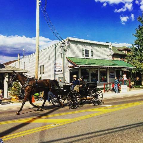 Take A Road Trip To These 8 Comforting Country Restaurants In Ohio