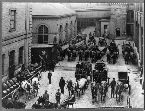 These 13 Photos Of Milwaukee From The Early 1900s Are Beyond Fascinating