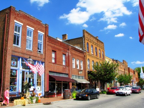 This Is The Oldest Place You Can Possibly Go In Tennessee And Its History Will Fascinate You