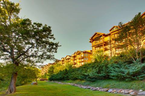 You'll Never Forget Your Stay At This Charming Hotel Right On The River In Tennessee