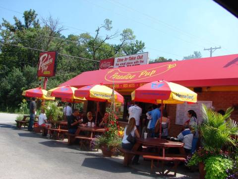 Everyone Goes Nuts For The Hamburgers At This Nostalgic Eatery Near Chicago