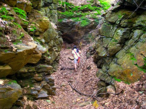 This Hidden Trail In Massachusetts Leads To A Magnificent Archaeological Treasure