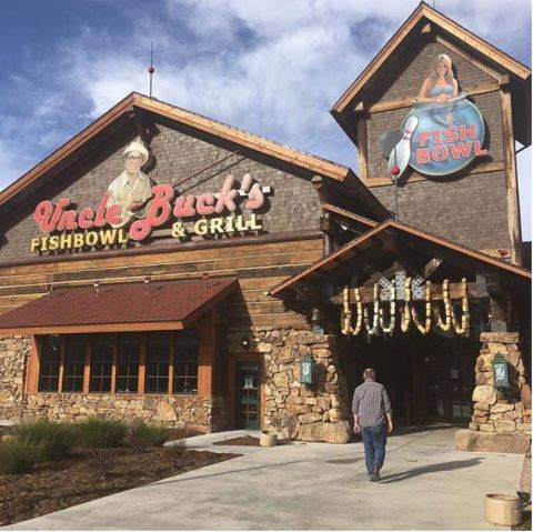 This Nautical-Themed Restaurant And Bowling Alley In Illinois Is One Of A Kind