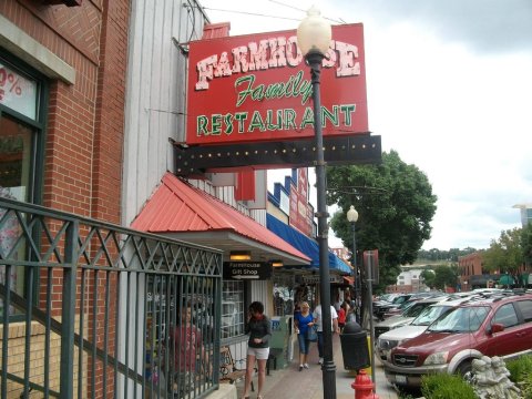 The 10 Best Tenderloins In The Midwest Are Right Here In Missouri