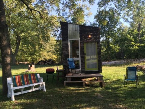 The Amazing Accommodation In Nebraska Where You Can Hang Out With Goats