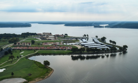 Stay At This Amazing Lake Resort In Oklahoma For An Unforgettable Overnight