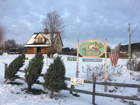 The Vermont Farm And Sugar House That's Picture Perfect For A Day Trip