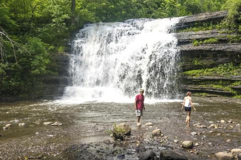 This Quaint Little Trail Is The Shortest And Sweetest Hike In New York