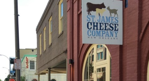 This Restaurant In New Orleans Is What Cheese Lovers Dream Of