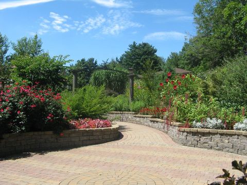 Few People Know About This Incredible Garden Railroad Right Here In Connecticut