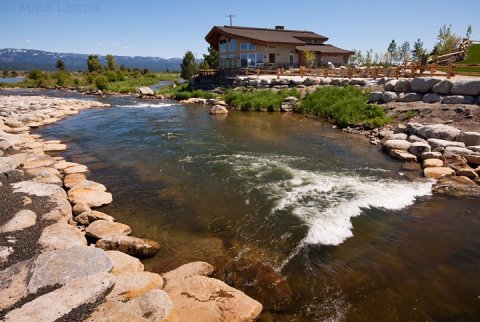 Most People Don’t Know There’s a Kayak Park Hiding In Idaho