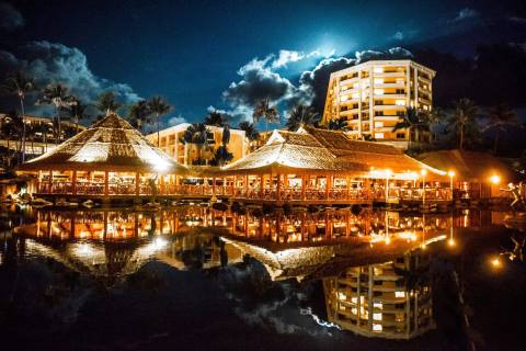 The One Restaurant In Hawaii That Will Transport You Back In Time