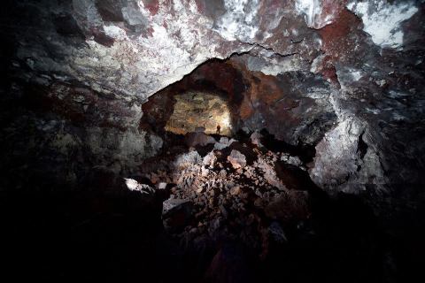 The Little Known Cave In Hawaii That Everyone Should Explore At Least Once