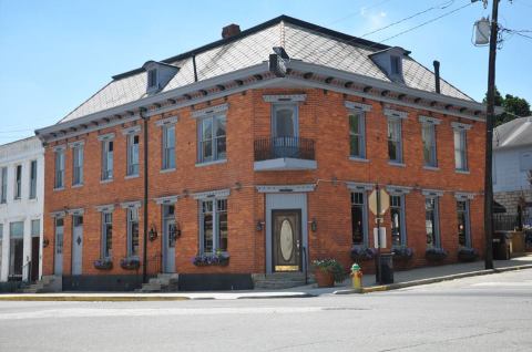 This Historic Restaurant Near Cincinnati Serves Up Steak As Big As Your Head