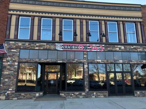 This Firehouse-Themed Restaurant In Illinois Serves Flaming Desserts Like You've Never Seen