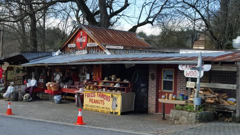 The Historic Roadside Snack Shop In Georgia That Will Offer You a Dose of Nostalgia