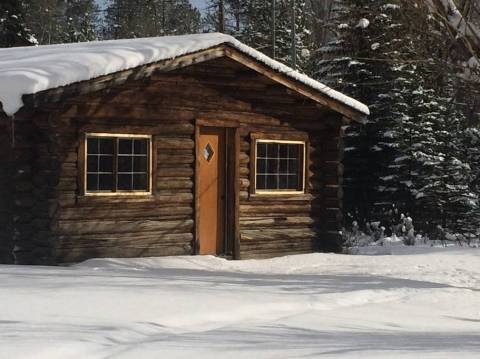 These 7 Storybook Cottages In Wyoming Will Charm You Beyond Words