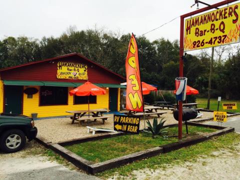 You Can Smell The Barbecue From A Mile Away At This Underrated Florida Restaurant