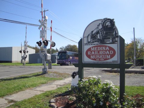 There’s A Little-Known, Fascinating Train Park Near Buffalo And You’ll Want To Visit