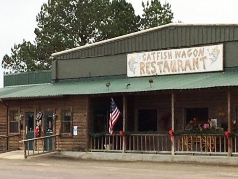 These 10 Classic Fish Fry Joints Are So Perfectly Mississippi