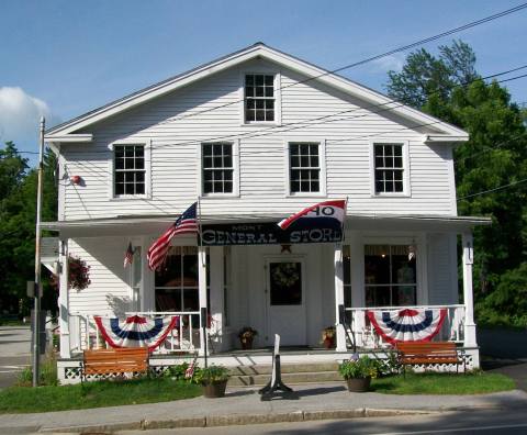 The New Hampshire Store That’s In The Middle Of Nowhere But So Worth The Journey