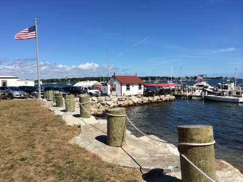 If You Love Lobster, You'll Want To Visit This Tiny Village In Connecticut