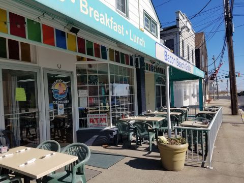 A Bacon-Themed Restaurant In New Jersey, Bacon Beach Grille Is Deliciously Dreamy