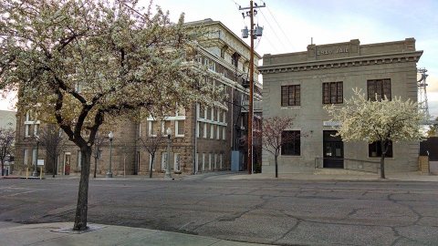 The Haunted Jail Tour In Small Town Arizona That Will Chill You To The Bone