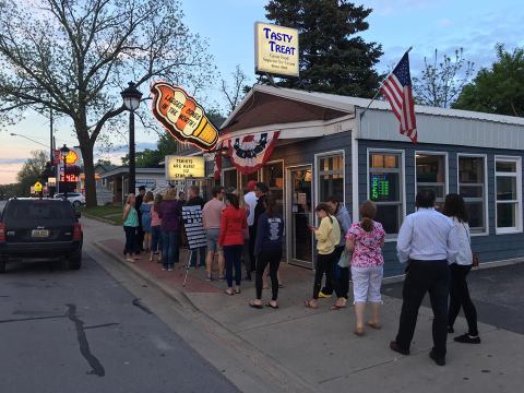 These 9 Ice Cream Parlors Have The Best Soft Serve In Michigan