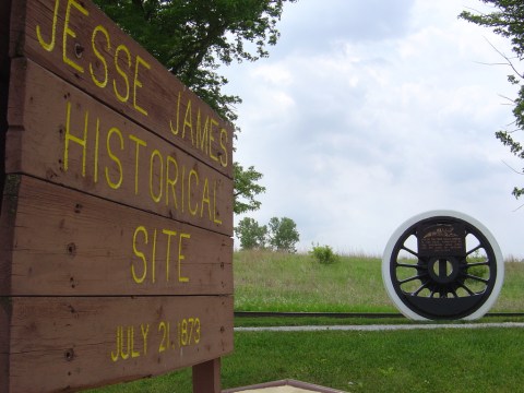 The Crazy Story Behind This Iowa Train Robbery Is Nearly Unbelievable